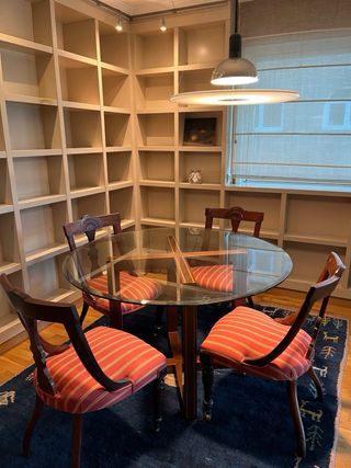 Mesa redonda cristal y 4 sillas comedor