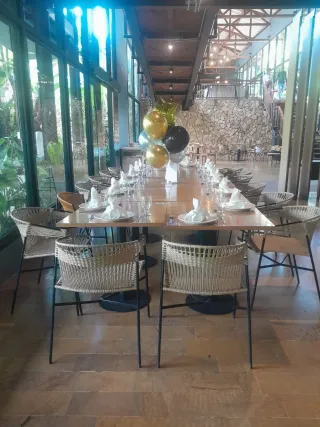 Servicio y atención de eventos privados y sociales