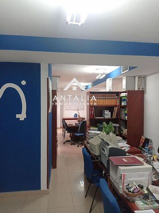 Local comercial en alquiler en Centro en Cáceres