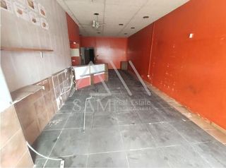 Local comercial en venta en Santa Clara-Caputxins-Hospital en Vic