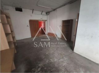 Local comercial en venta en Santa Clara-Caputxins-Hospital en Vic