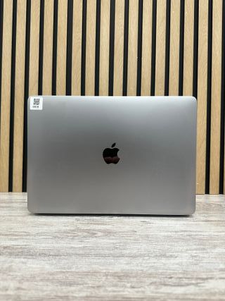 MacBook Air 13" 2020 i5 8gb 256gb SSD
