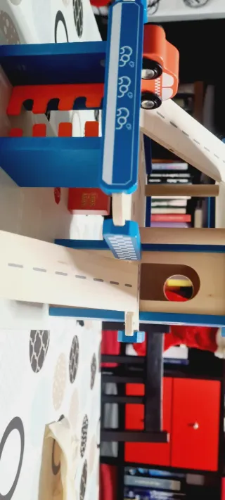 Garaje de madera para coches