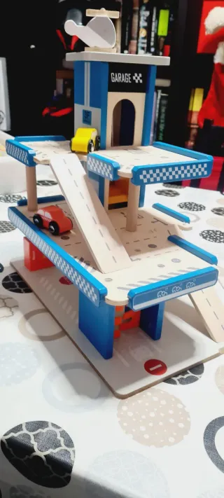 Garaje de madera para coches