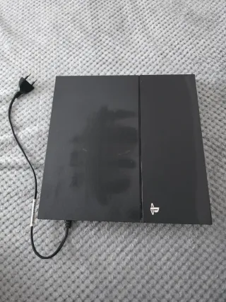 Sony PS4 Negra PARA PIEZAS.