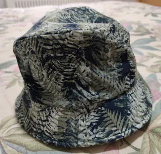 Sombrero de playa o campo estampado