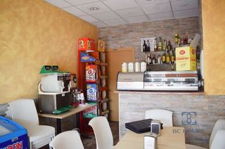 Local comercial en venta en Zona Llombai en Burriana