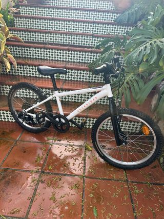 Bicicleta Rockrider Blanca