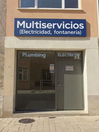 Local comercial en venta en San Luis en Almería