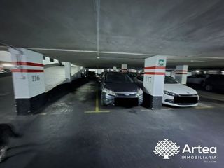 Garaje en venta en San Pedro de Deusto-La Ribera en Bilbao