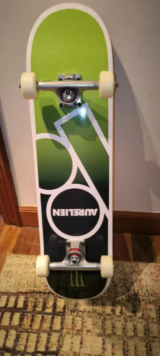 Skate original Monster. Sin usar