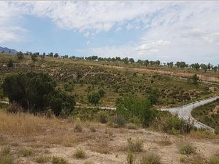 Terreno en venta en Zubia (La)
