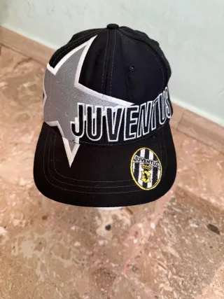 Berretto Juventus nero e argento