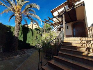 Chalet en alquiler en Crta. De la Sierra en Granada