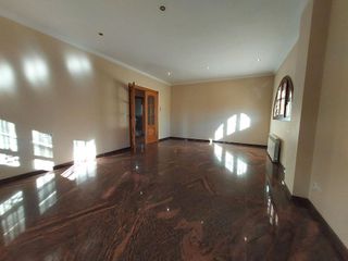 Chalet en alquiler en Crta. De la Sierra en Granada