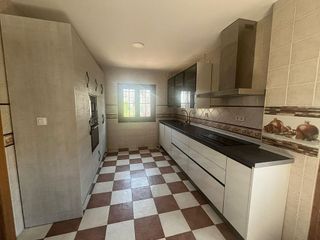 Chalet en alquiler en Crta. De la Sierra en Granada