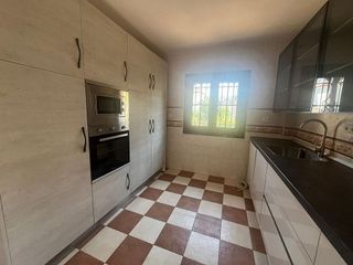 Chalet en alquiler en Crta. De la Sierra en Granada