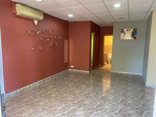 Local comercial en venta en Martorell