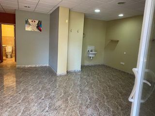 Local comercial en venta en Martorell
