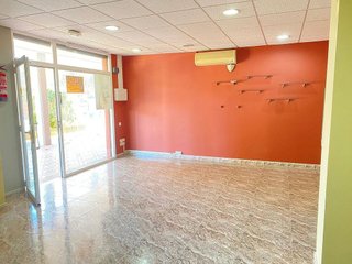 Local comercial en venta en Martorell