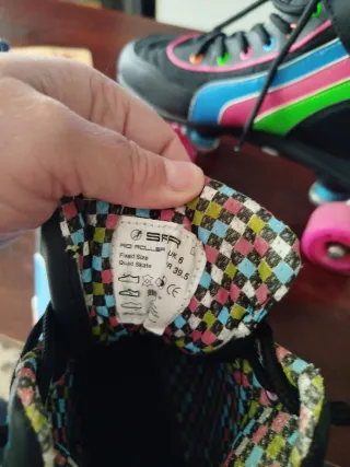 Patines Quad Negros con Ruedas Rosas Río Roller