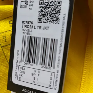 Chaqueta deportiva Adidas amarilla