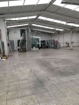 Nave industrial en alquiler en Peñacastillo - Nueva Montaña en Santander