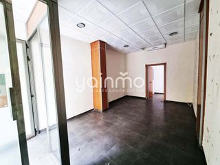 Local comercial en alquiler en Avda de Madrid - Pº de la Estación en Jaén