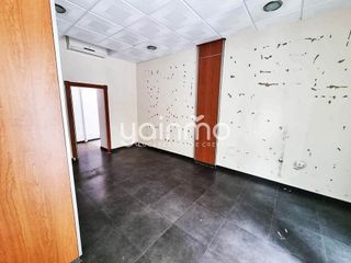 Local comercial en alquiler en Avda de Madrid - Pº de la Estación en Jaén