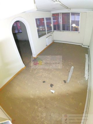 Local comercial en alquiler en La Chantría - La Lastra en León