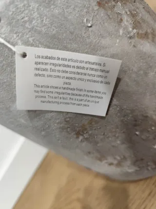 Jarrón Cerámica Decorativo Gris y Dorado