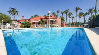 Chalet en venta en Alzabares en Elche