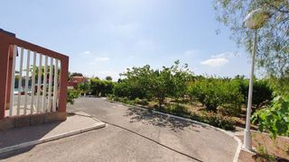 Chalet en venta en Alzabares en Elche