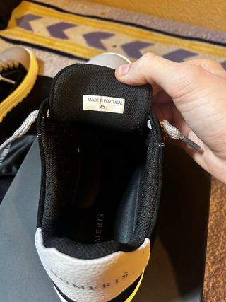 Zapatos Numeris Negros y Grises