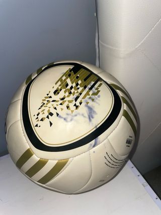 Pallone Real Madrid firmato da Marcelo 2012