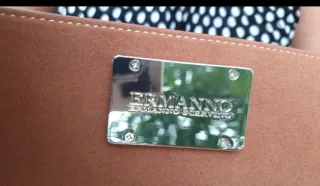 Borsa marrone con logo E