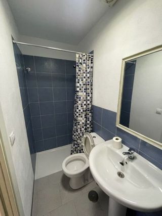 Local comercial en venta en Renfe - Bulevar 1º y 2º Fase en Jaén