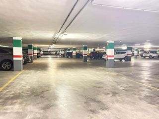 Garaje en venta en Campanar en Valencia