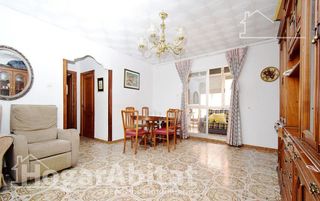 Piso en venta en Zona Avenida al Vedat en Torrent