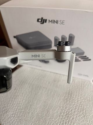 DJI Mini SE Fly More Combo