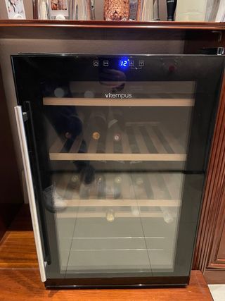 Nevera de vinos Vitempus