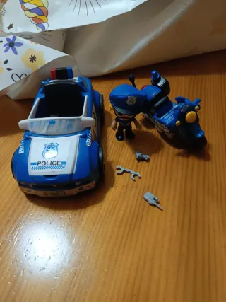 Coche Policía Pin y Pon Action
