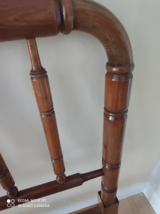 Cabecero de madera maciza 130cm