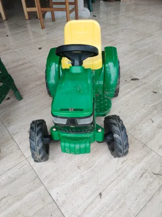 Tractor John Deere para niño