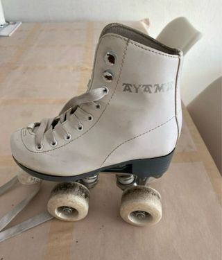 Patines artísticos blancos. Talla 31