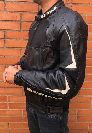 Cazadora motera de cuero Bering