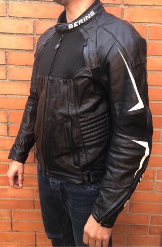 Cazadora motera de cuero Bering