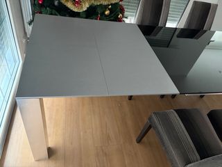 Mesa comedor cristal negro y 4 sillas