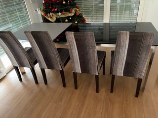 Mesa comedor cristal negro y 4 sillas