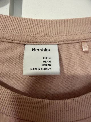 Camiseta Bershka rosa hombre talla L